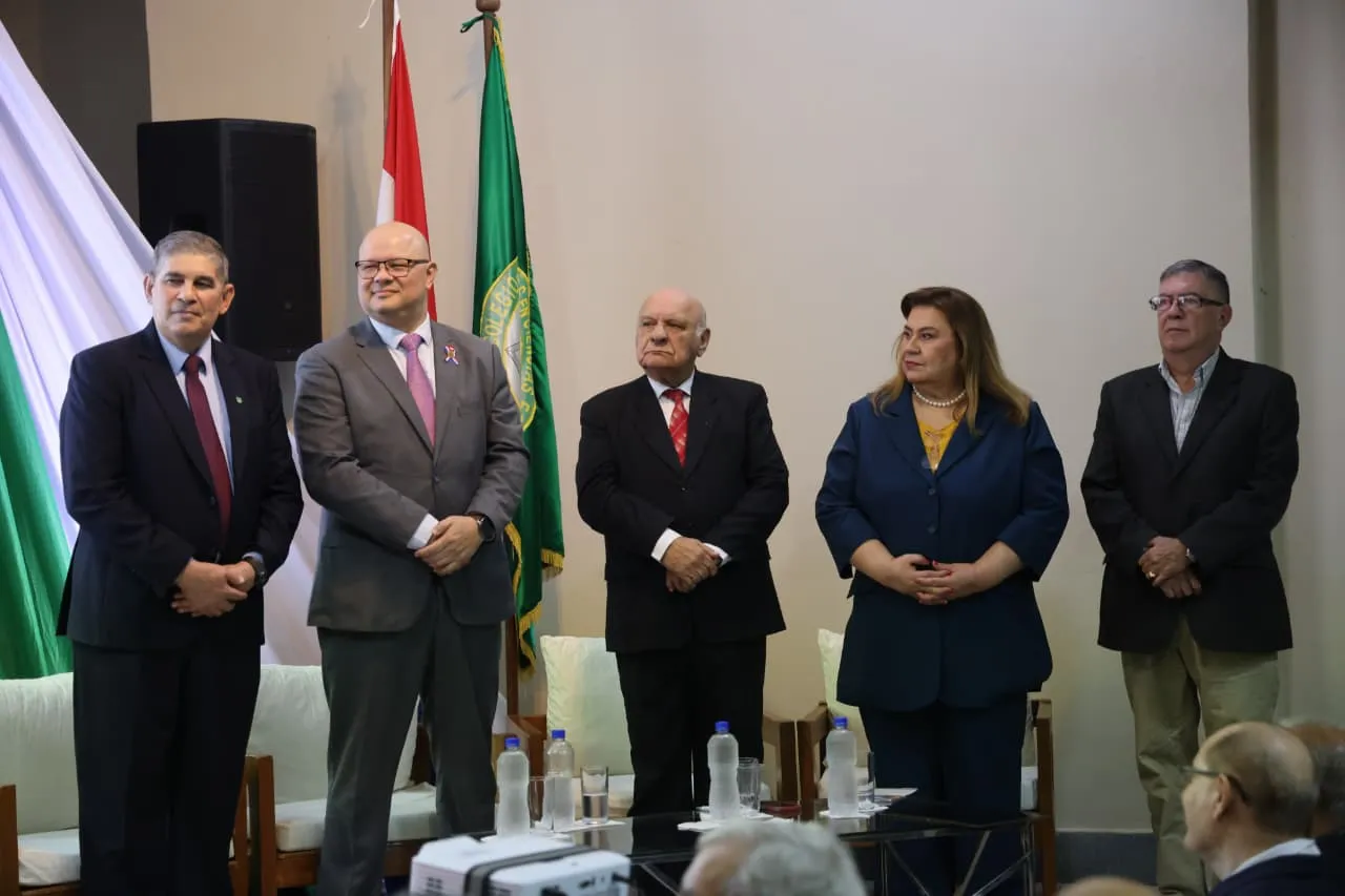 Asistentes a la conferencia sobre la calidad del gasto público